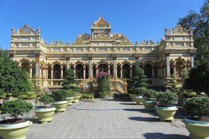 kham-pha-chua-vinh-trang-tien-giang