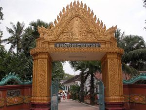 kham-pha-chua-doi