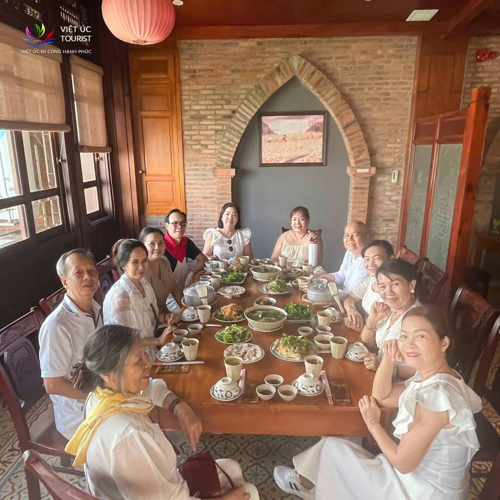 Tour Khach Doan Phu Yen 21 05 002