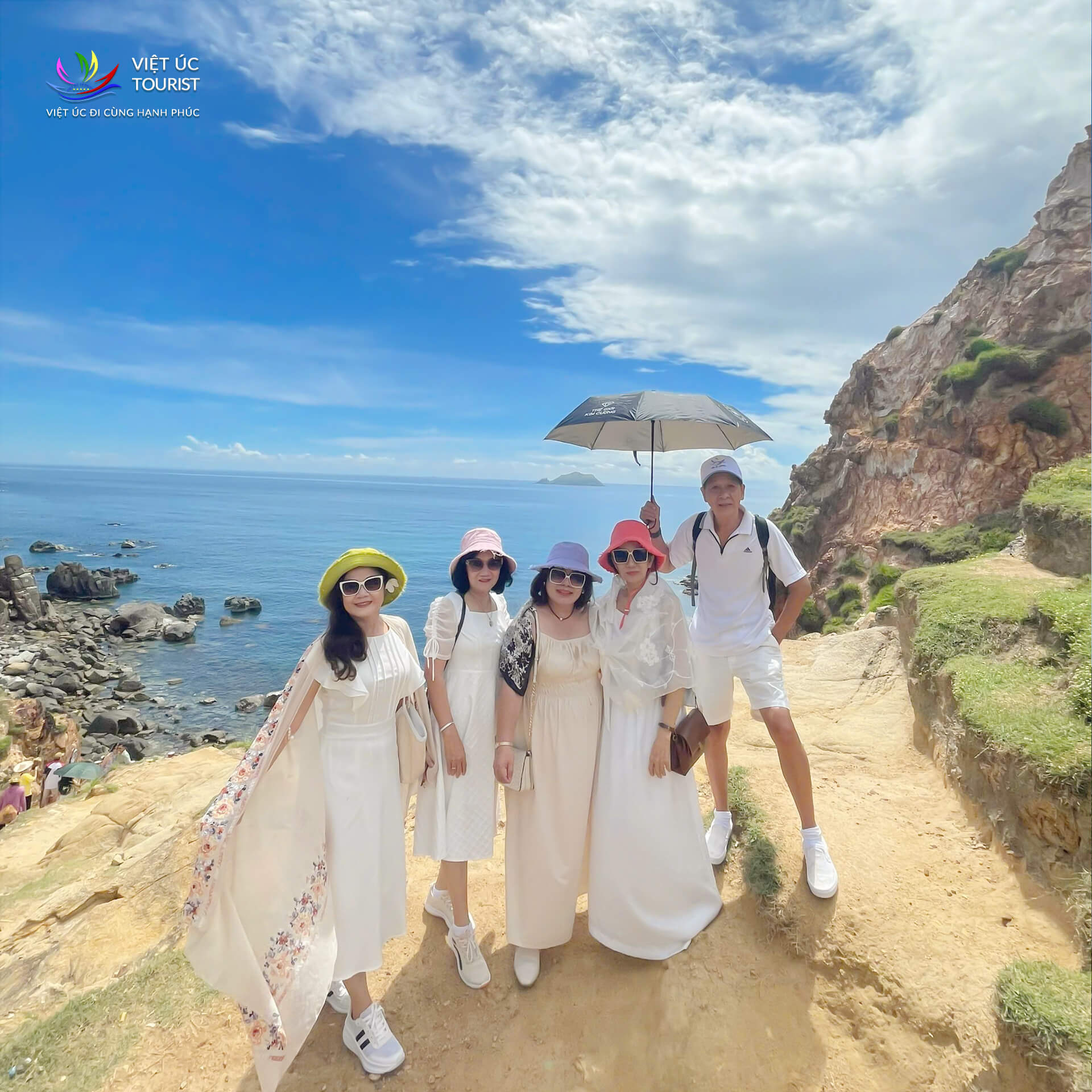 Tour Khach Doan Phu Yen 21 05 004