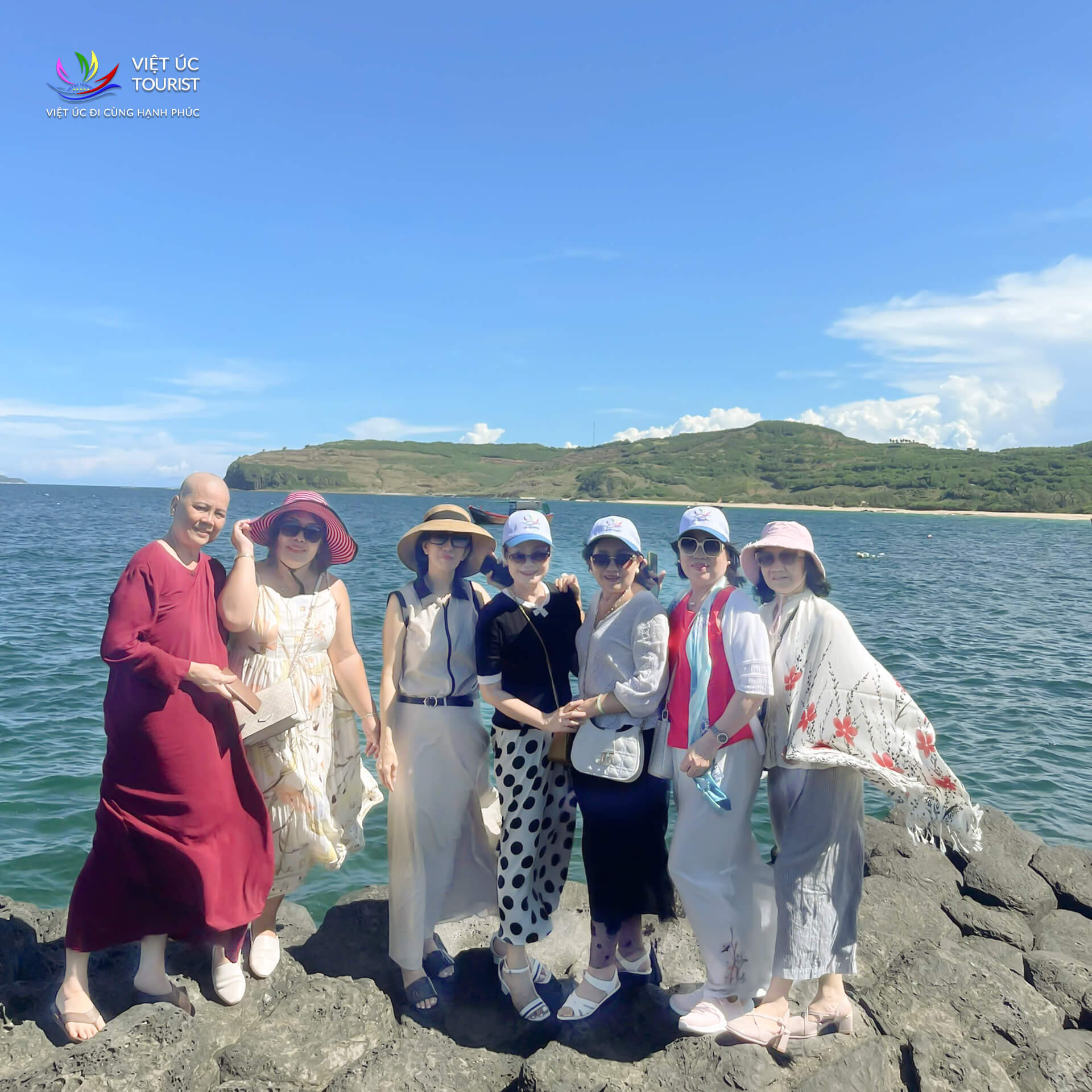 Tour Khach Doan Phu Yen 21 05 005