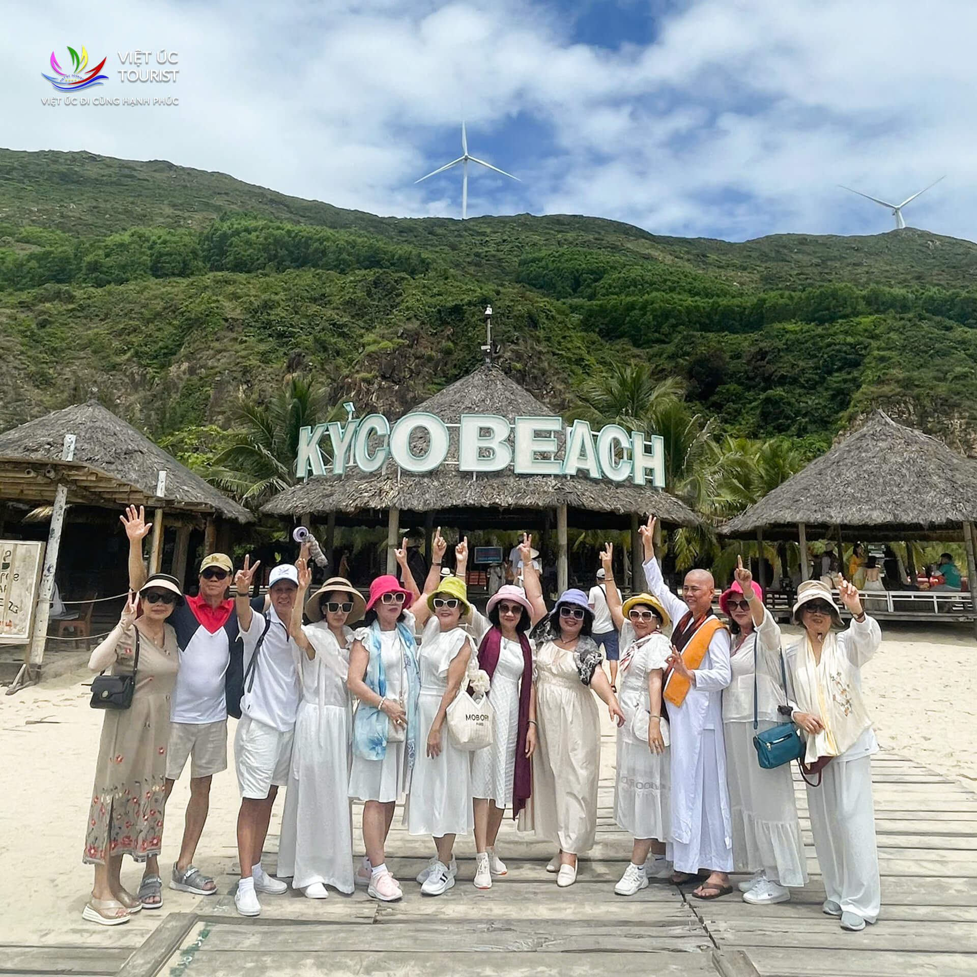 Tour Khach Doan Phu Yen 21 05 009
