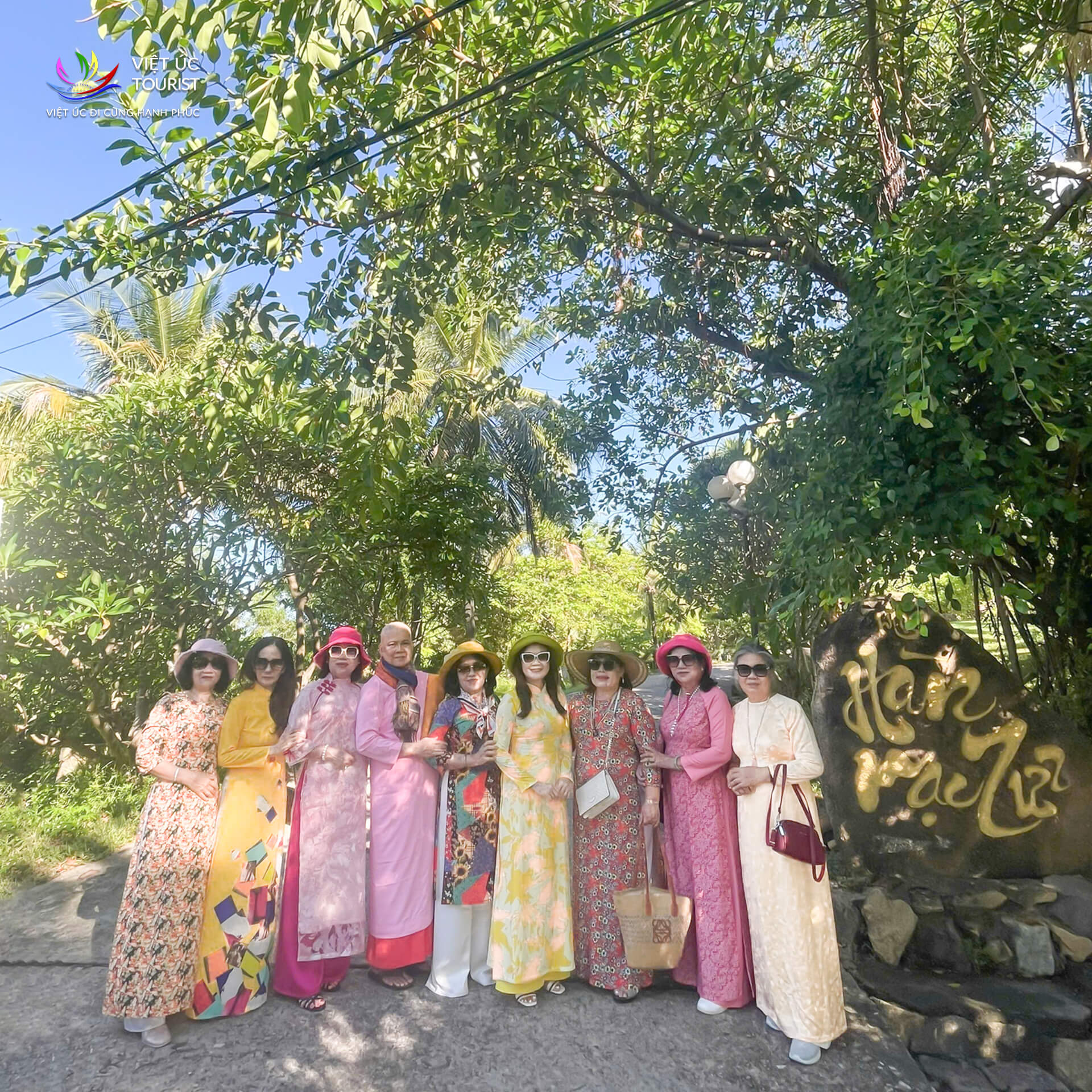 Tour Khach Doan Phu Yen 21 05 016