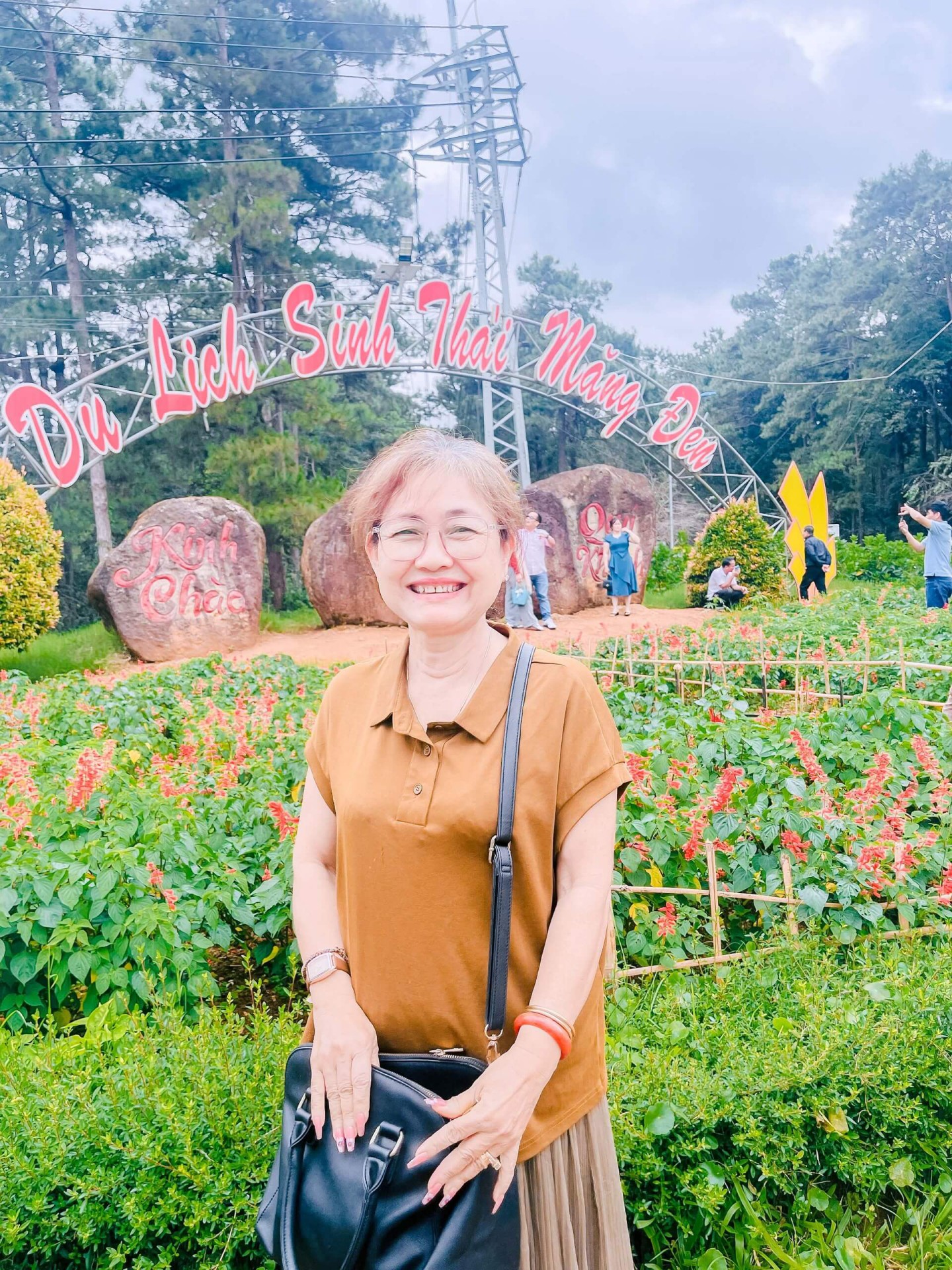 Tour Ghep Mang Den 10 10 25 016