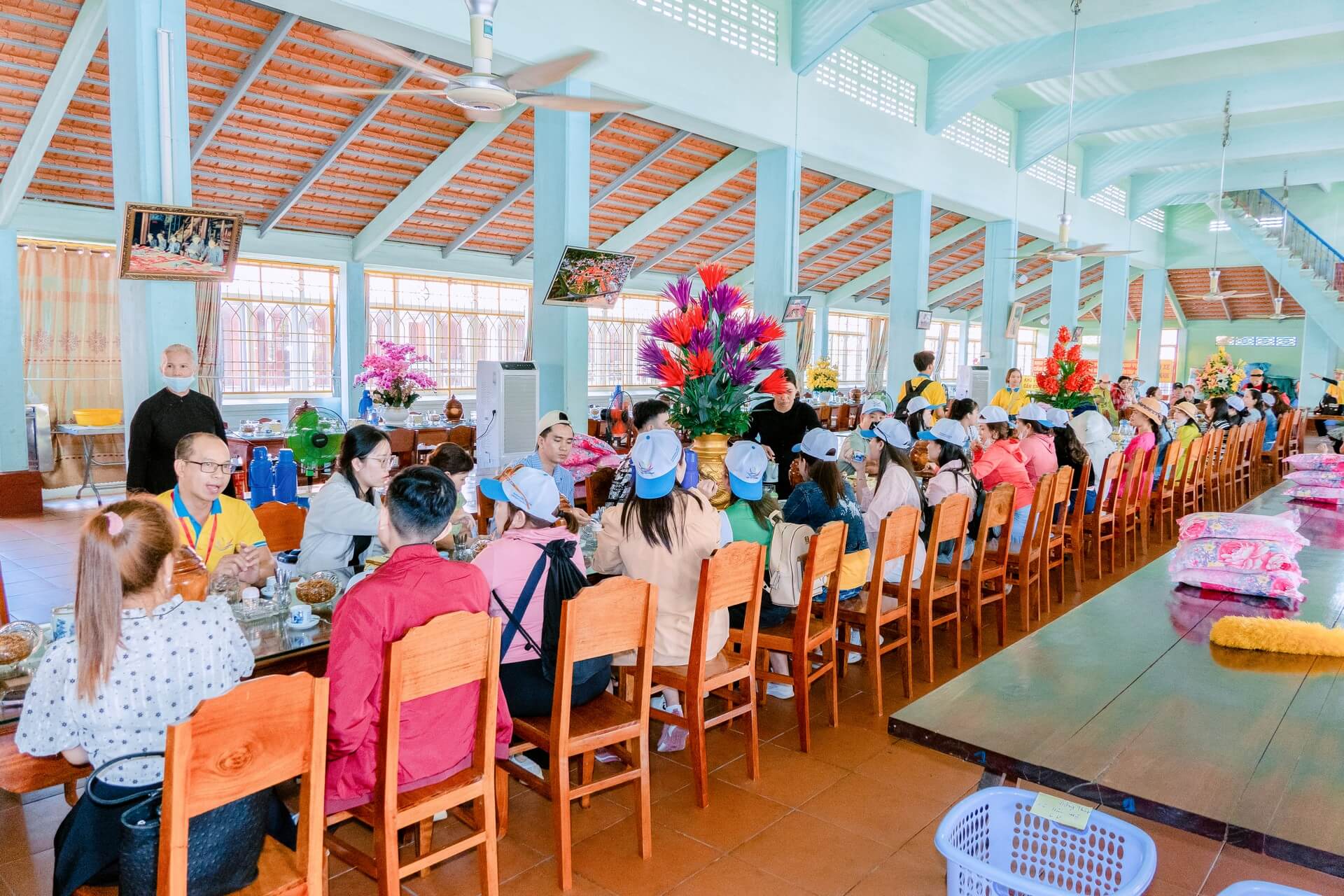 Tour Khach Doan Ho Tram Bien Xanh 28 09 25 08