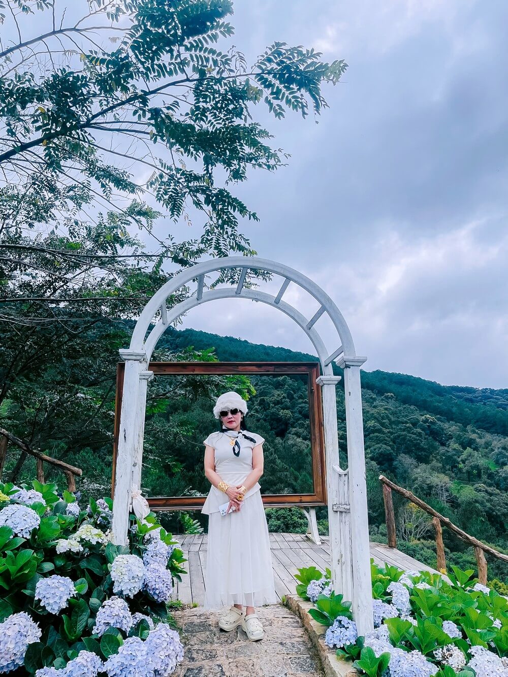 Tour Ghep Dat Lat 17 11 2025 03