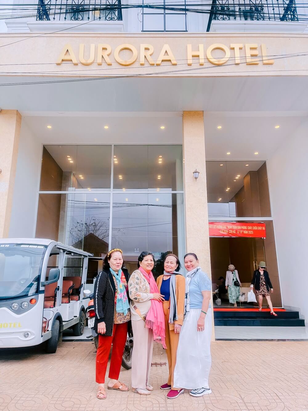 Tour Ghep Mang Den 13 11 2025 01