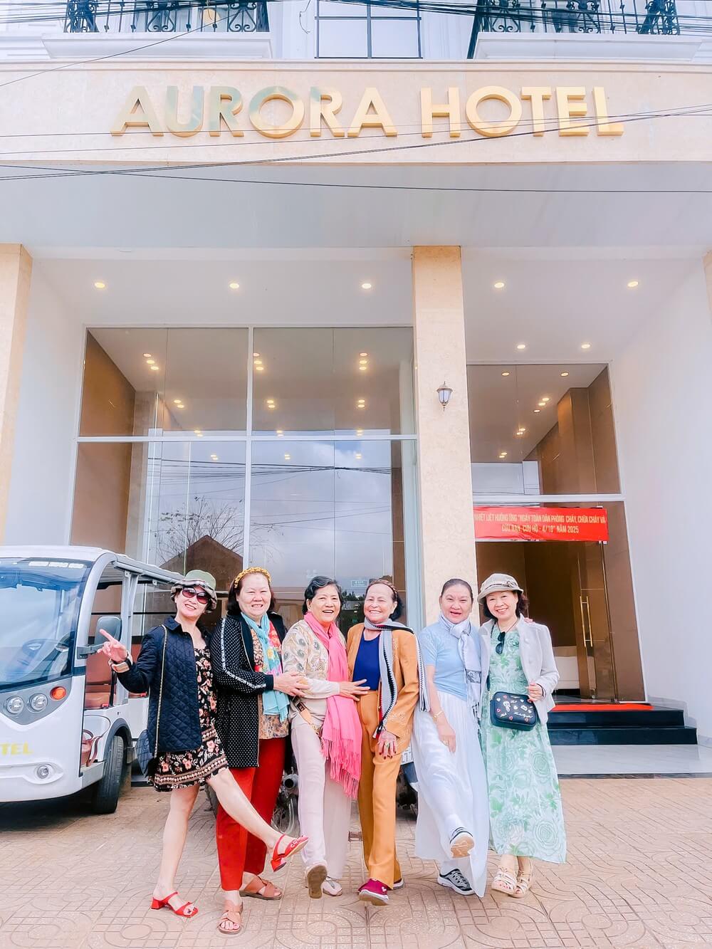 Tour Ghep Mang Den 13 11 2025 03