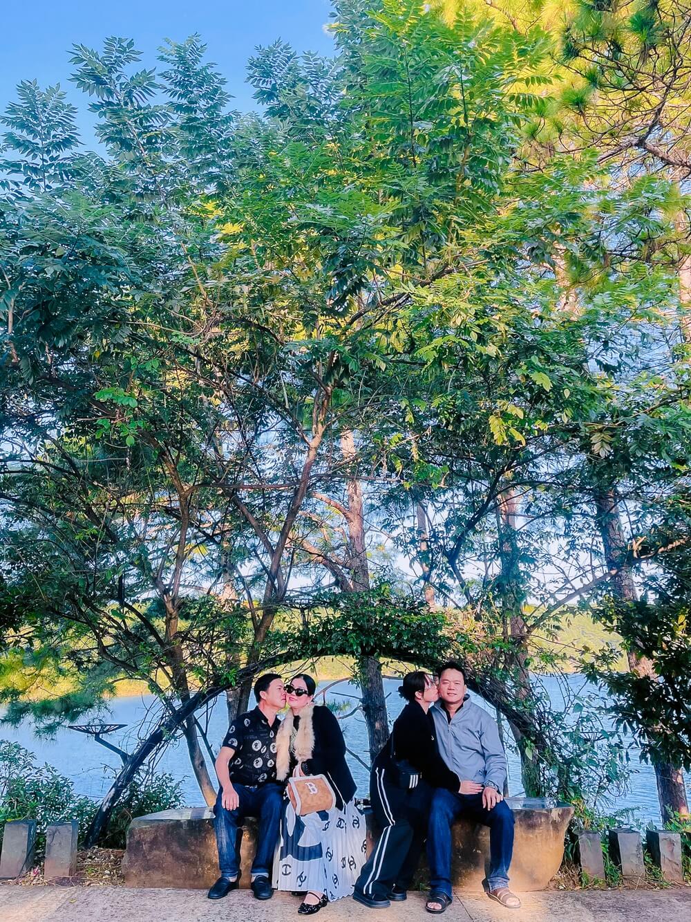 Tour Ghep Mang Den 13 11 2025 06