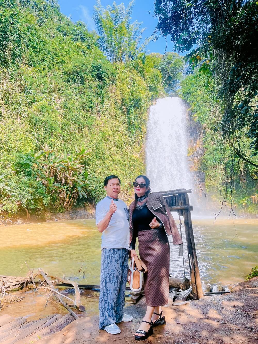 Tour Ghep Mang Den 13 11 2025 09