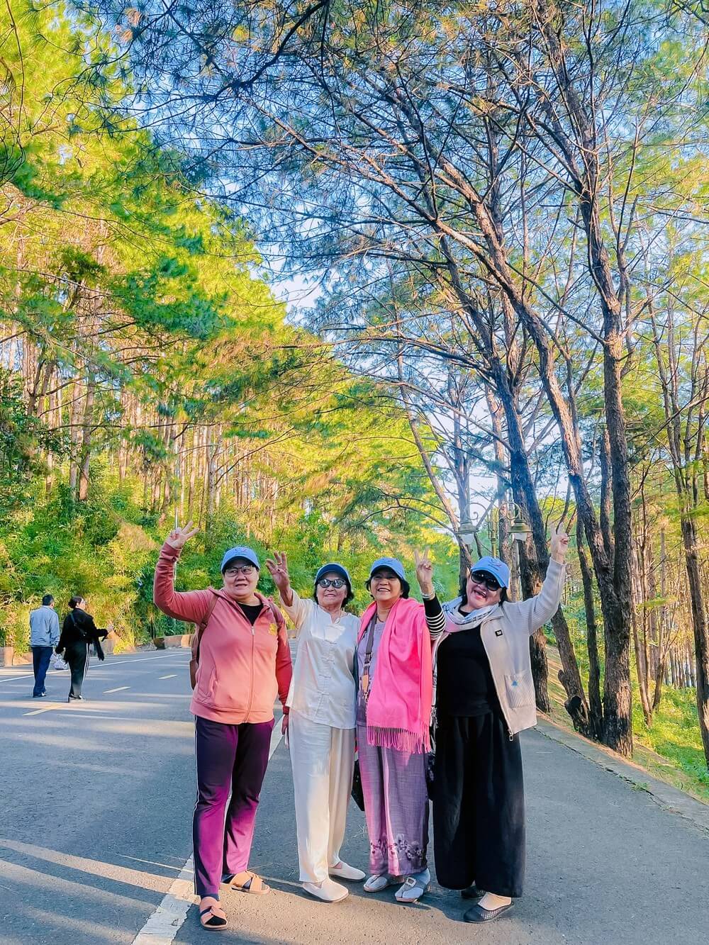 Tour Ghep Mang Den 13 11 2025 17