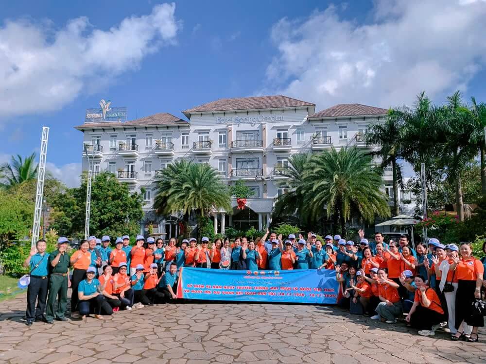 Tour Khach Doan Phan Thiet 31 10 25 13