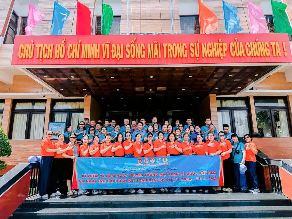 Tour Khach Doan Phan Thiet 31 10 25 23