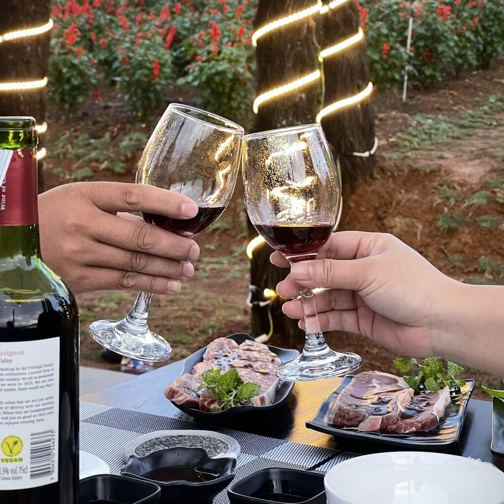 Vuon Cam Mang Den 01