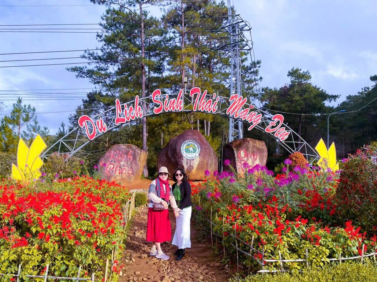 Tour Ghep Mang Den 01 01 2026 12