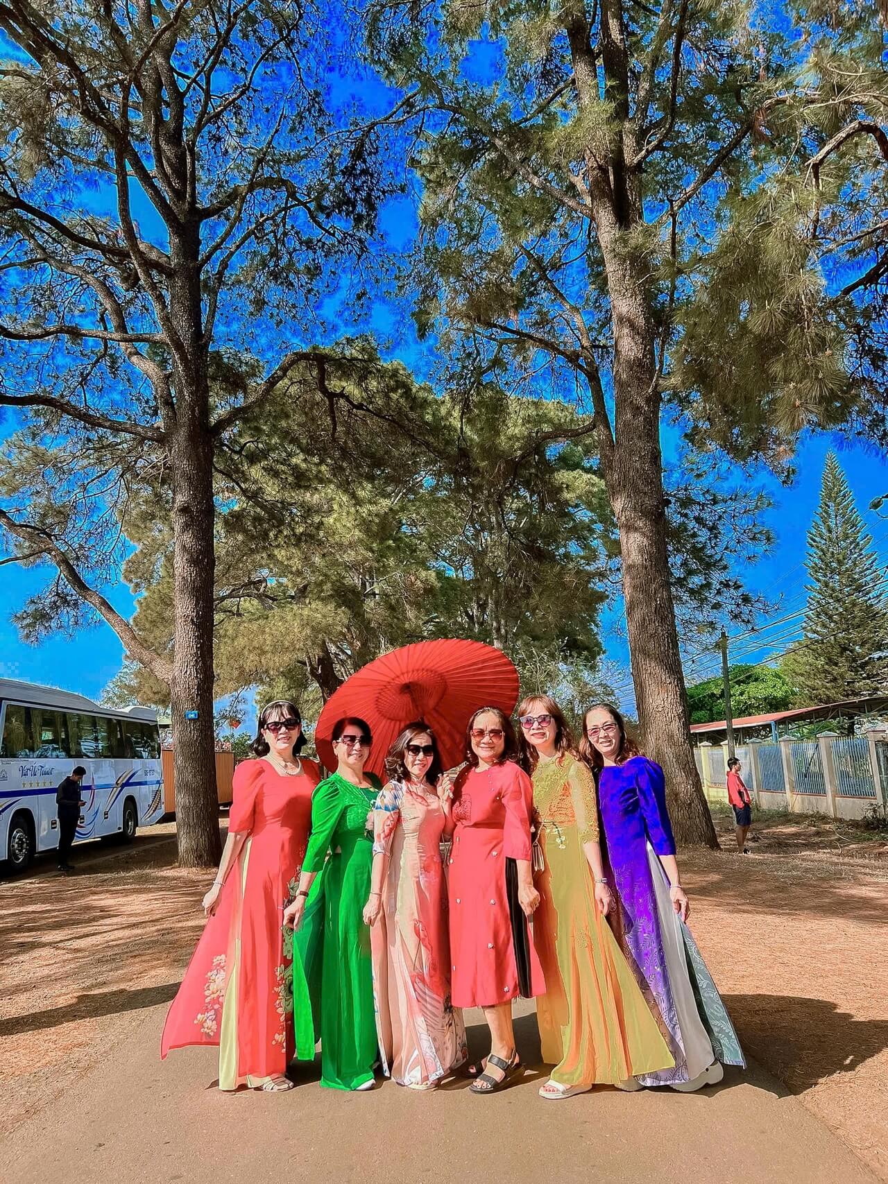 Tour Ghep Mang Den 18 03 2026 08