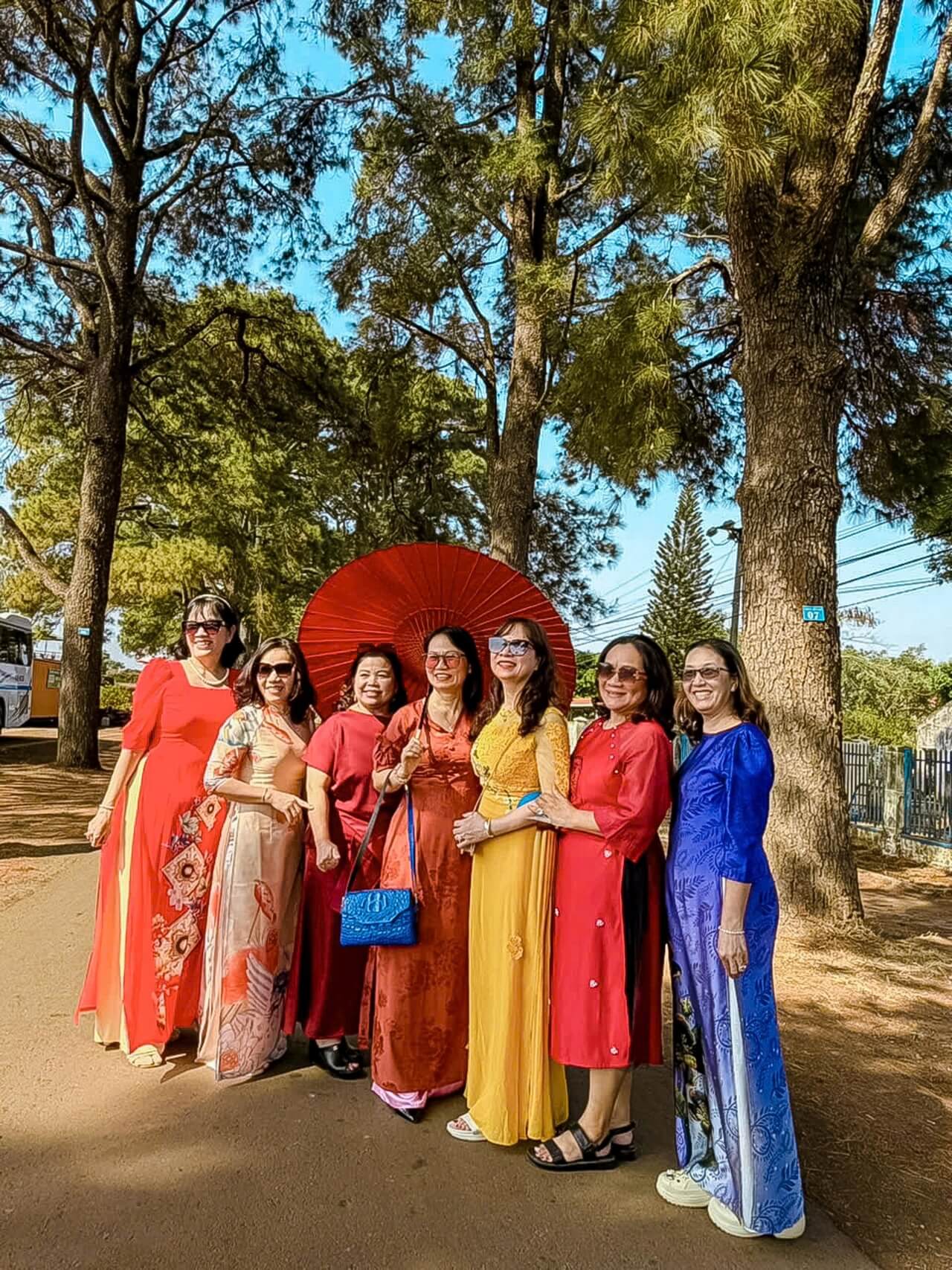 Tour Ghep Mang Den 18 03 2026 17