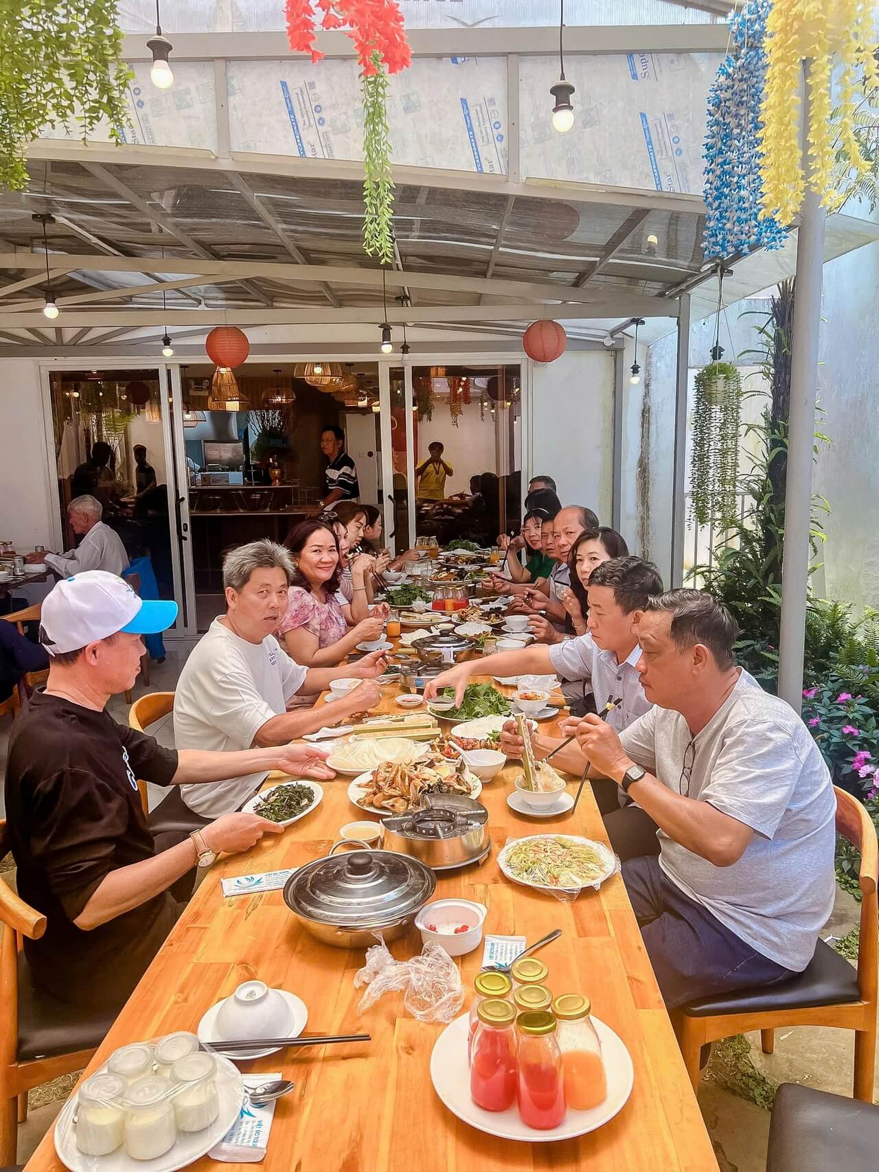 Tour Ghep Mang Den 18 03 2026 18