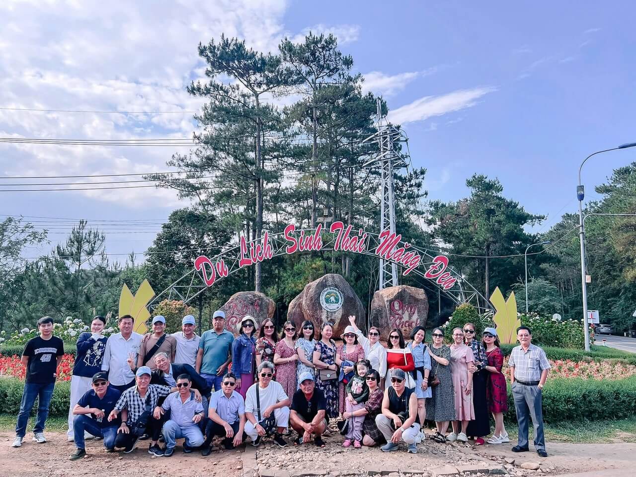 Tour Ghep Mang Den 18 03 2026 21