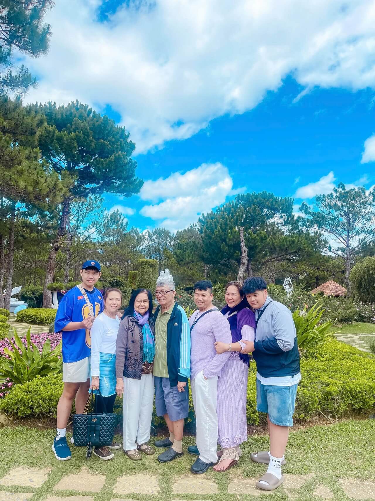 Tour Khach Doan Ta Dung Da Lat 12 03 2026 17
