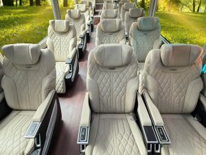 Limousine Massage 01