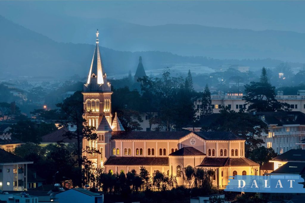 Nha Tho Con Ga Da Lat