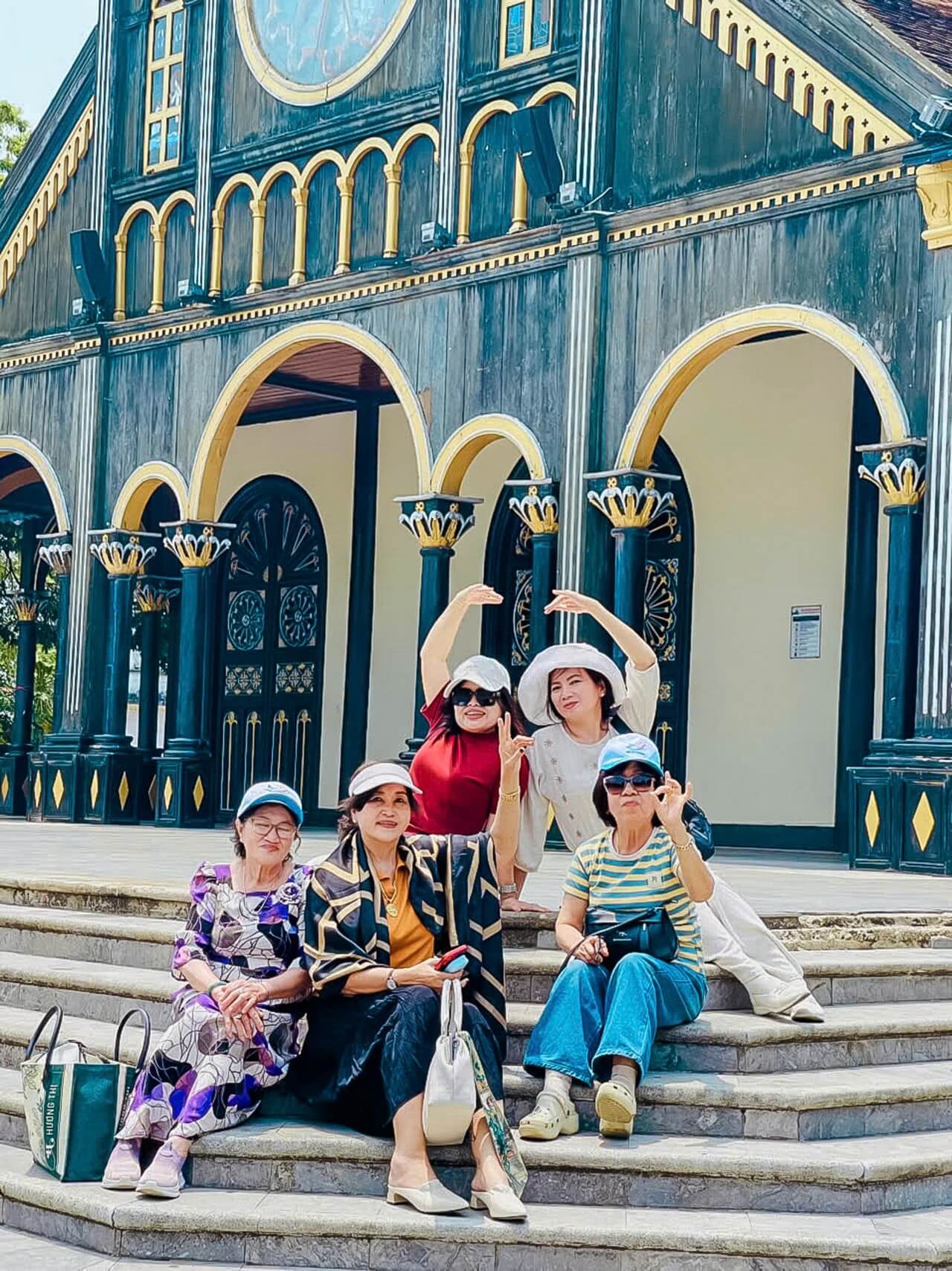 Tour Ghep Mang Den 24 04 2026 10