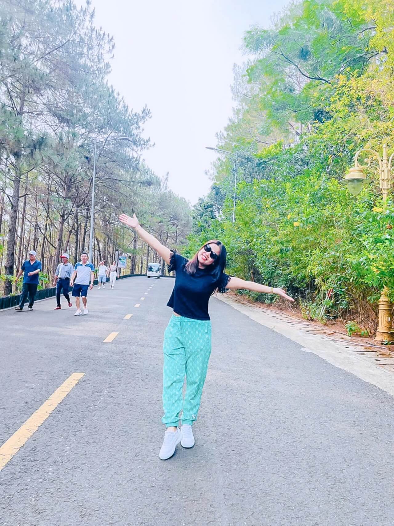Tour Ghep Mang Den 24 04 2026 19