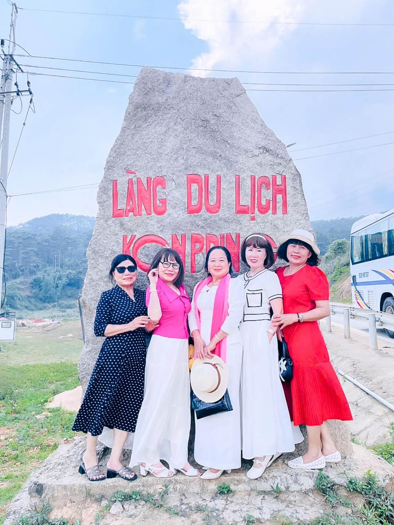 Tour Ghep Mang Den 24 04 2026 25