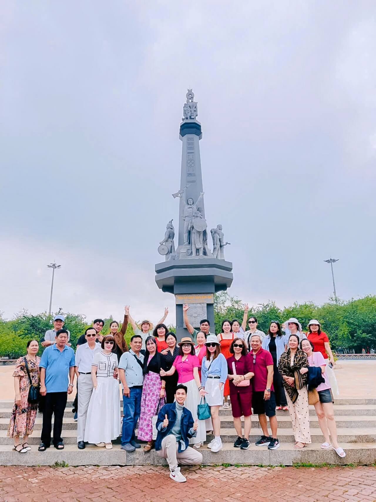 Tour Ghep Mang Den 24 04 2026 27