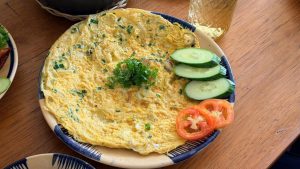 Vietuc Binh Hung Have Breakfast 04