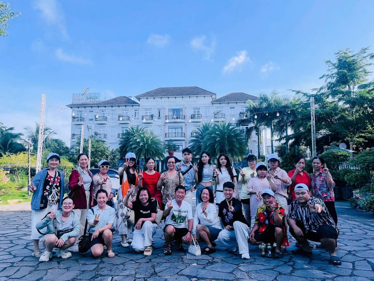 Tour Ghep Binh Hung 29 06 2026 20