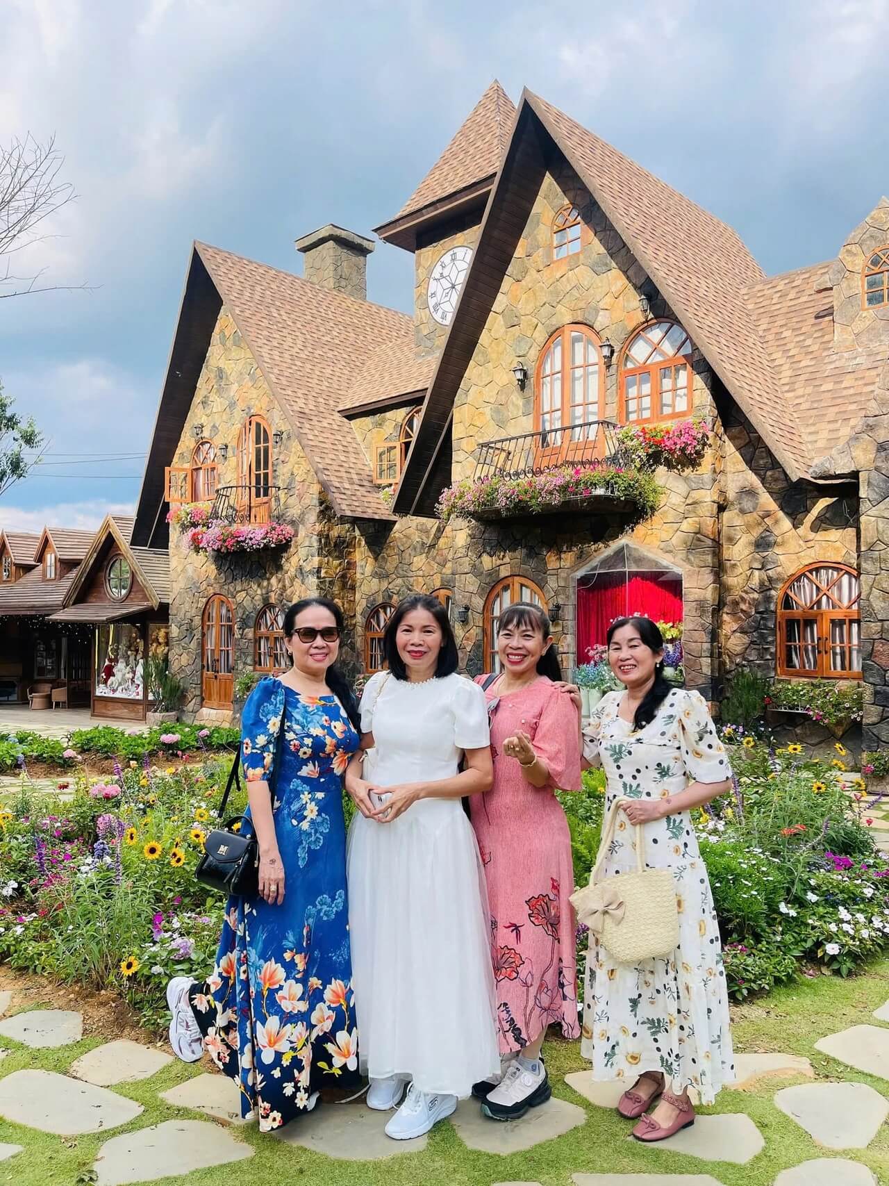 Tour Ghep Da Lat 11 05 2026 07