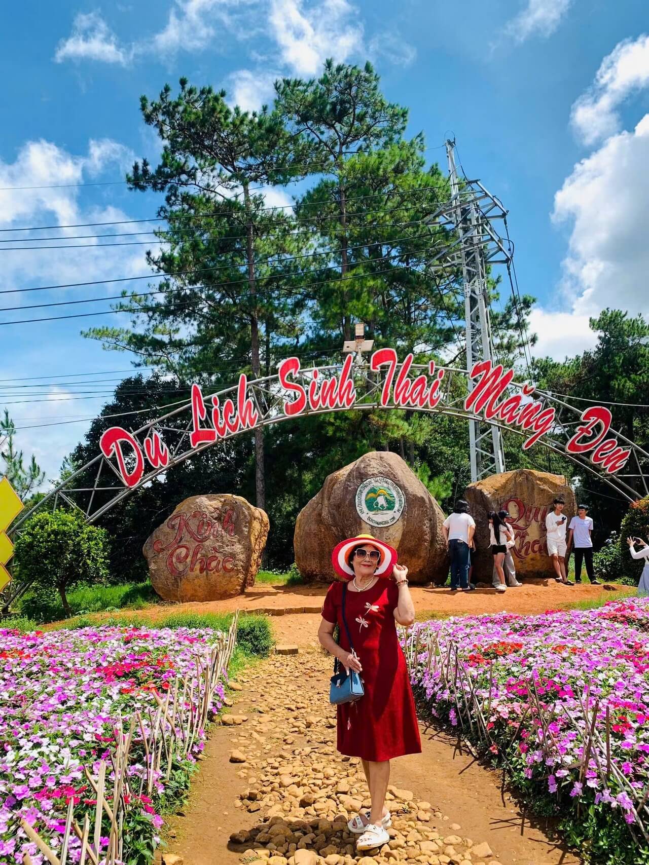 Tour Ghep Mang Den 25 06 2026 08