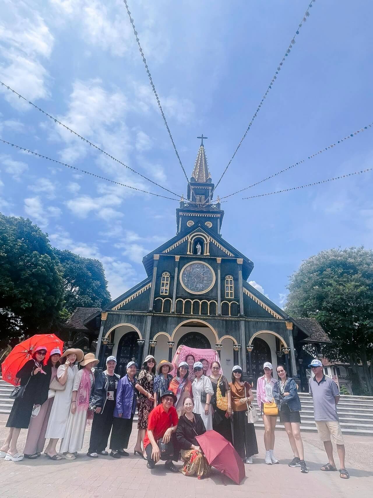Tour Ghep Mang Den 28 05 2026 10