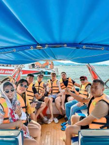 Tour Khach Doan Binh Hung 16 05 2026 02