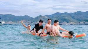 Tour Khach Doan Binh Hung 16 05 2026 05
