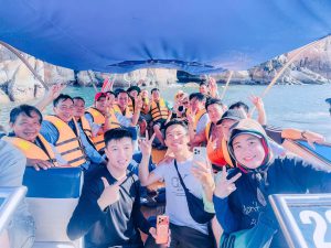 Tour Khach Doan Binh Hung 18 05 2026 13
