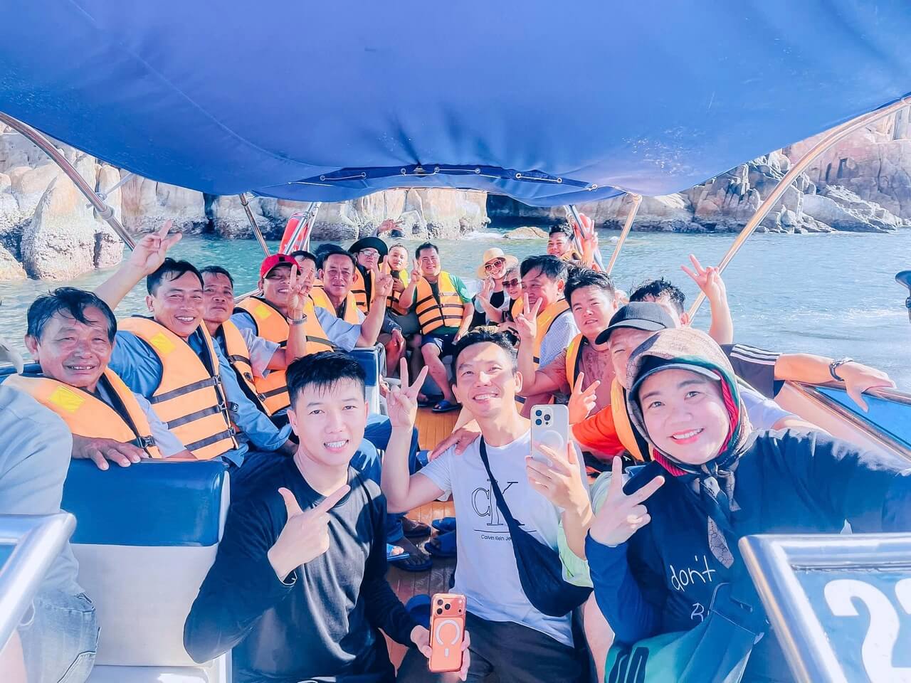 Tour Khach Doan Binh Hung 18 05 2026 13