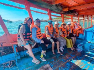 Tour Khach Doan Binh Hung 20 06 2026 03