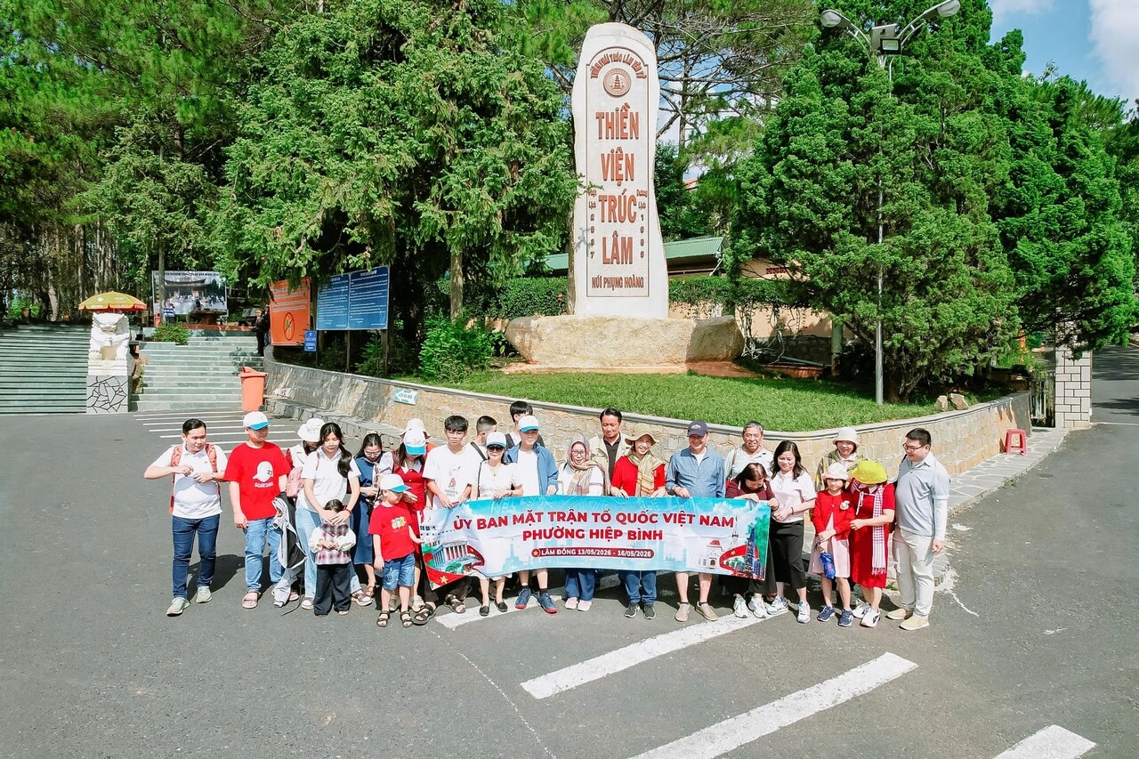 Tour Khach Doan Da Lat 13 05 2026 21
