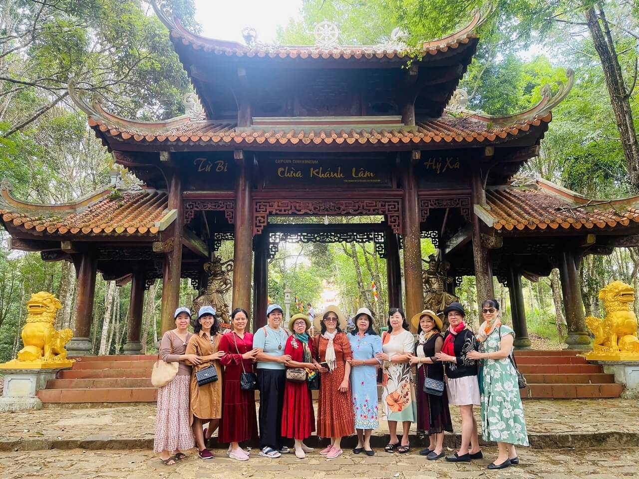 Tour Khach Doan Mang Den 19 06 2026 04