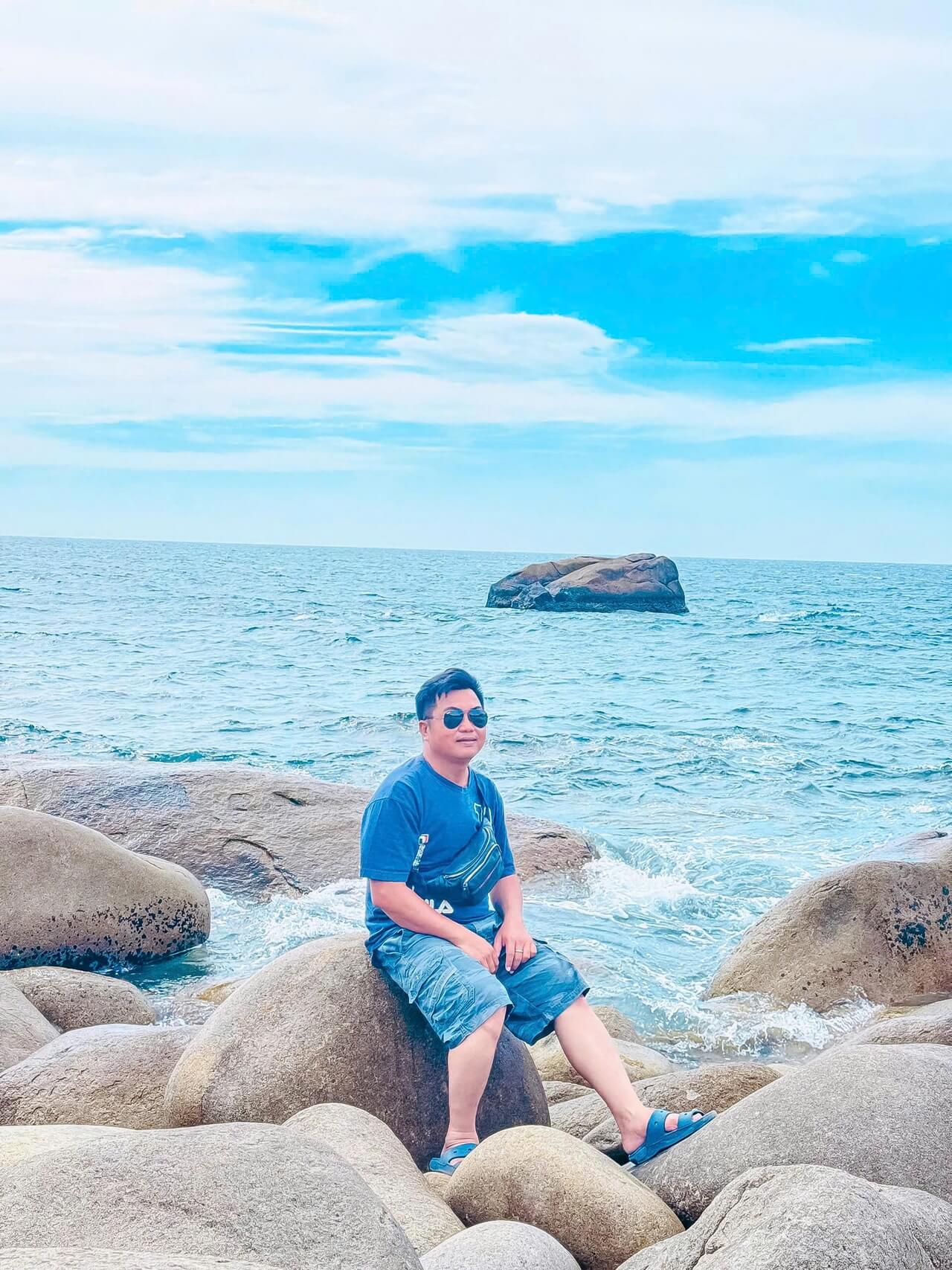 Tour Khach Doan Binh Hung 07 08 2026 04