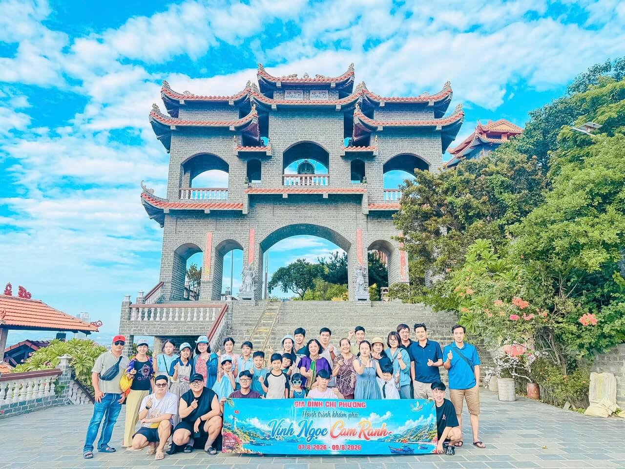 Tour Khach Doan Binh Hung 07 08 2026 40