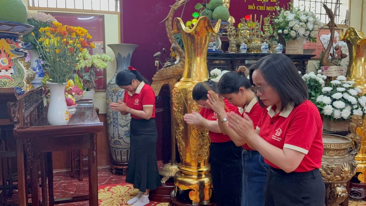 Tour Khach Doan Phuoc Hai 05 09 2026 03