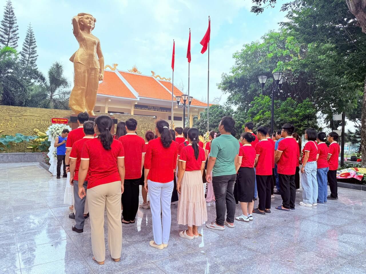 Tour Khach Doan Phuoc Hai 05 09 2026 11