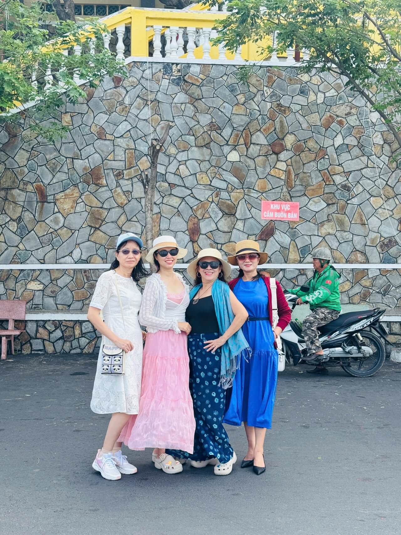 Tour Khach Doan Phuoc Hai 05 09 2026 39